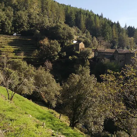 Le Lauzas Hébergement de vacances *